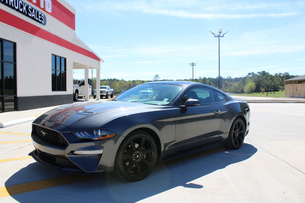 2020 Ford Mustang EcoBoost Coupe RWD