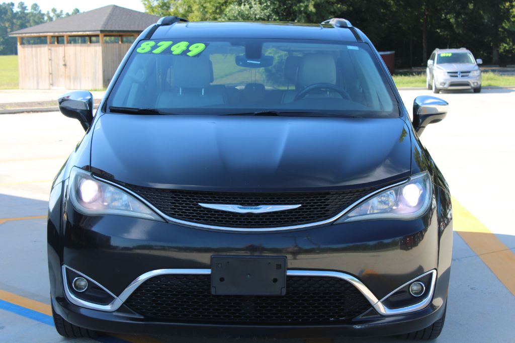 2017 Chrysler Pacifica - $8,749