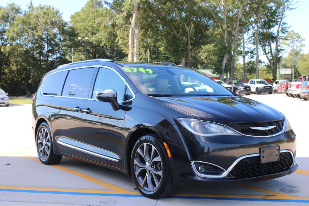 2017 Chrysler Pacifica - $8,749