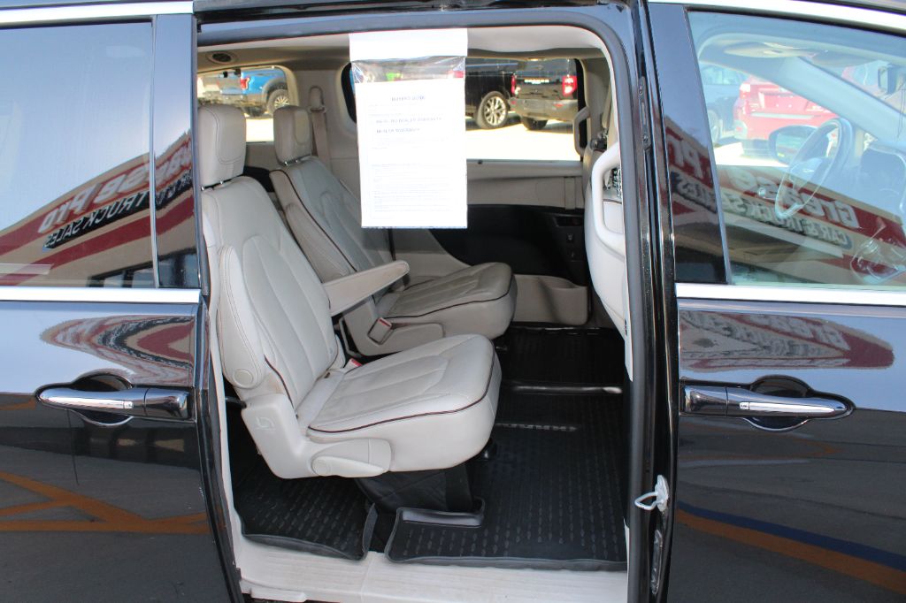 2017 Chrysler Pacifica - $8,749