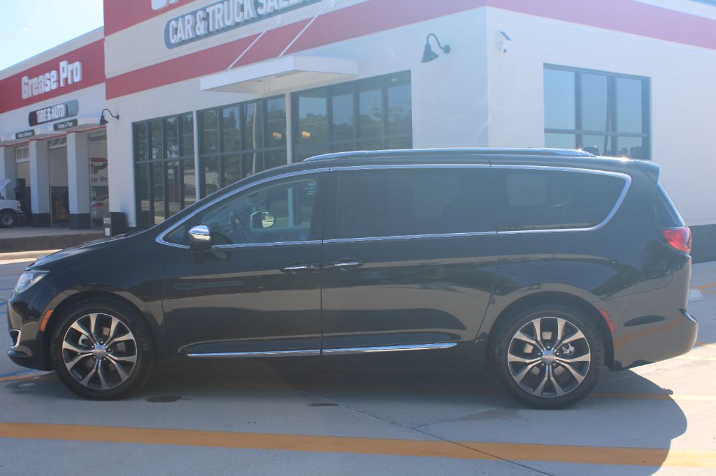 2017 Chrysler Pacifica - $8,749