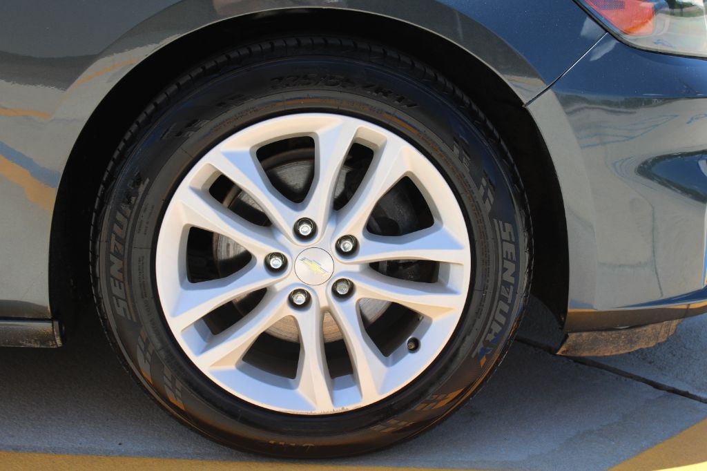 2016 Chevrolet Malibu - $9,399