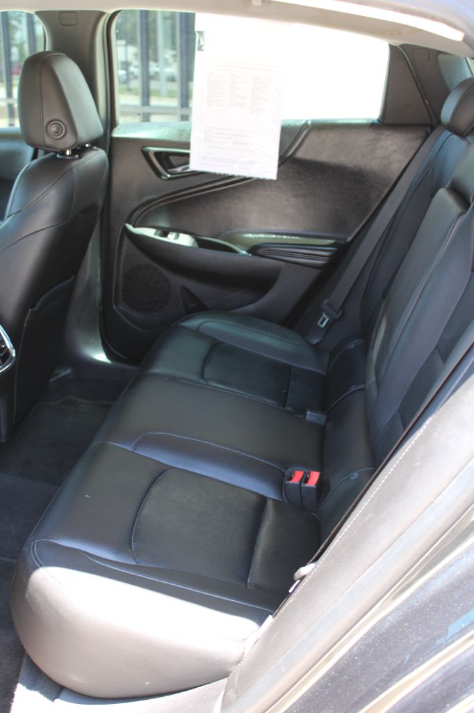 2016 Chevrolet Malibu - $9,399