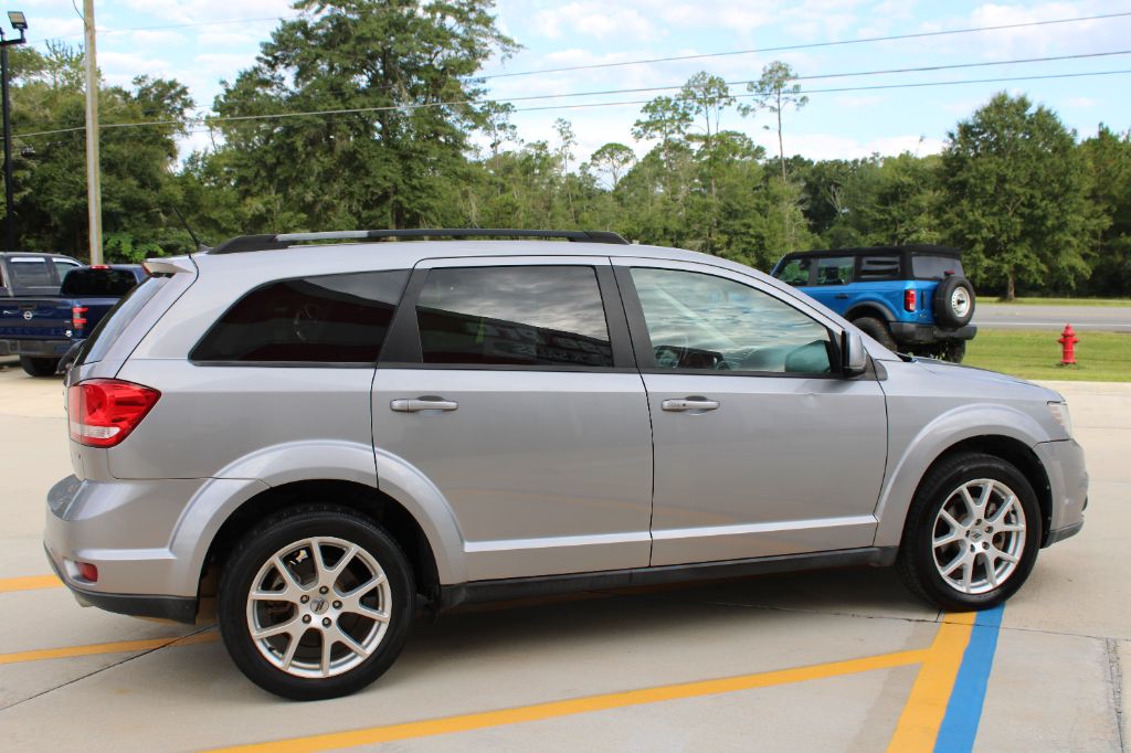 2018 Dodge Journey - $10,299