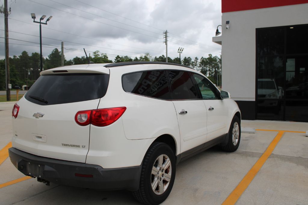 2011 Chevrolet Traverse - $8,099