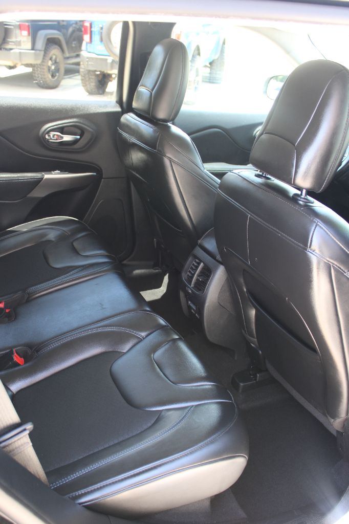 2020 Jeep Cherokee - $10,799