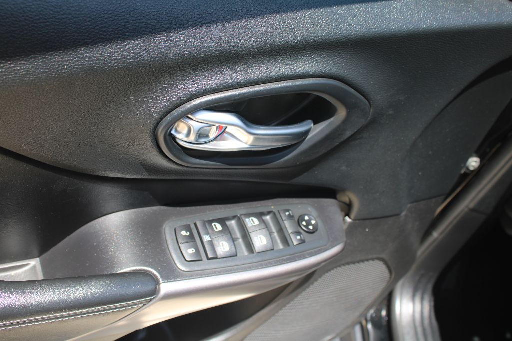 2020 Jeep Cherokee - $10,799