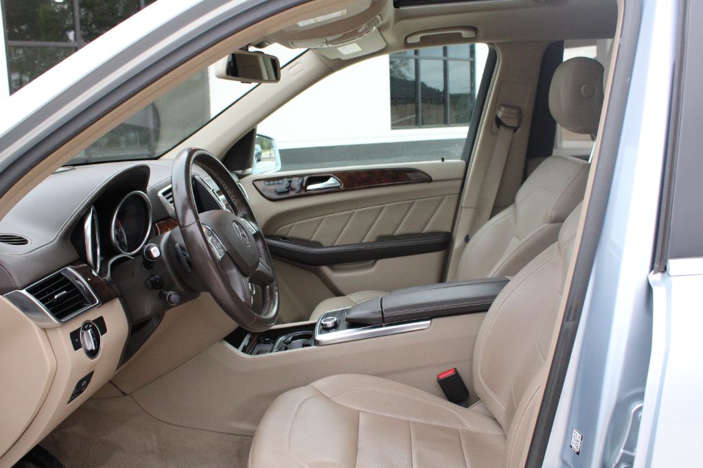 2016 Mercedes-Benz GLS - $12,499