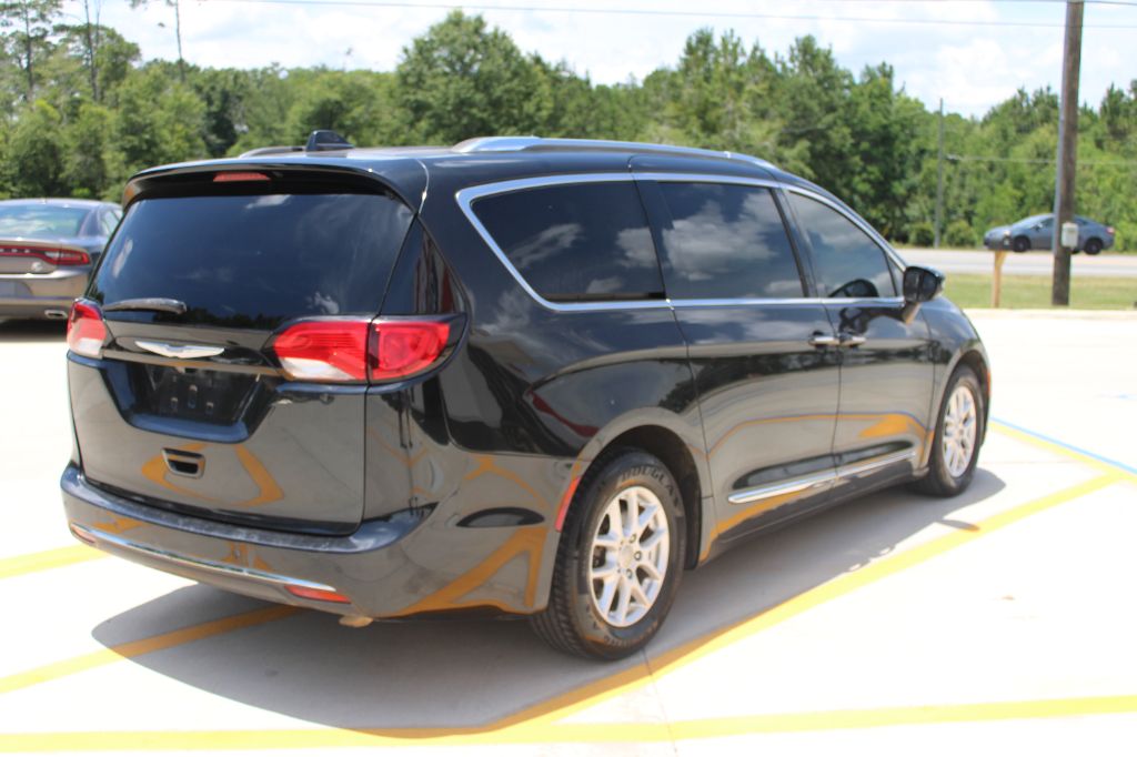 2019 Chrysler Pacifica - $14,499