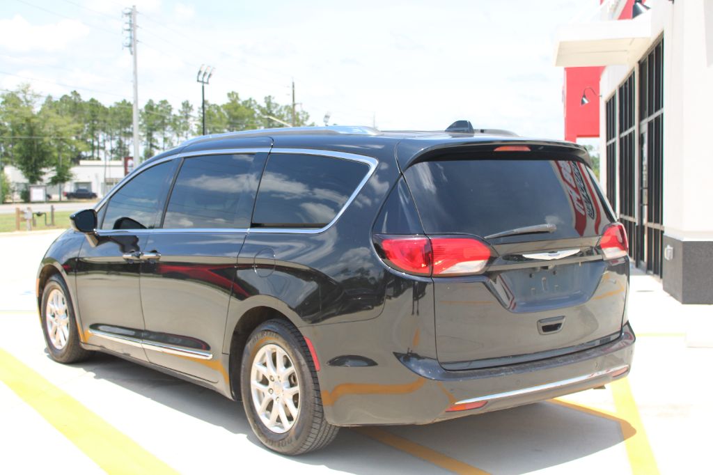 2019 Chrysler Pacifica - $14,499
