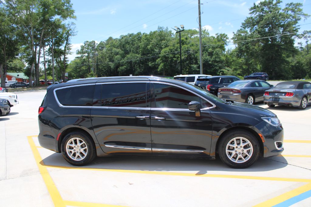 2019 Chrysler Pacifica - $14,499