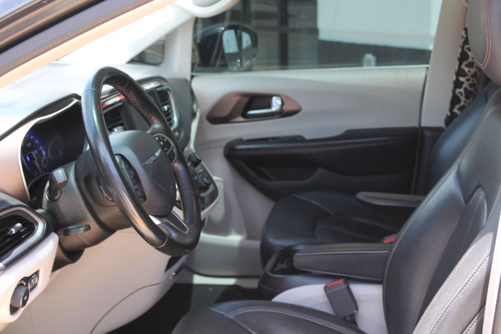 2019 Chrysler Pacifica - $14,499