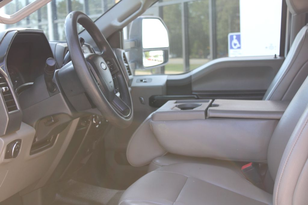 2022 Ford F-250 - $35,999