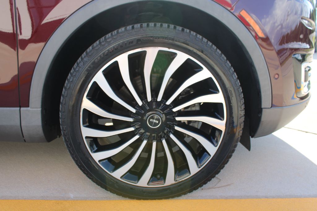 2019 Lincoln Nautilus - $23,259