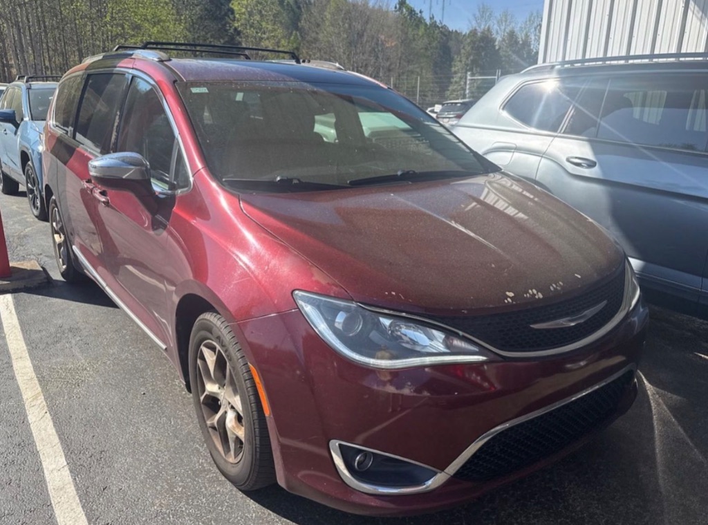 2018 Chrysler Pacifica - $8,000