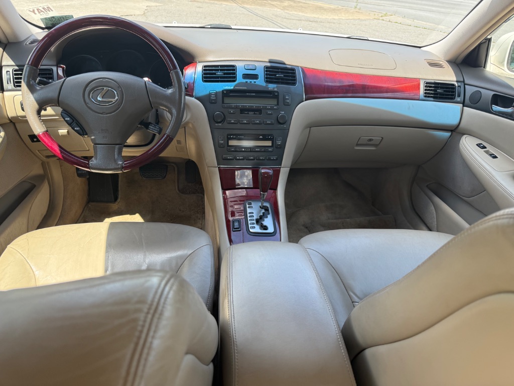 2003 Lexus ES - $4,000