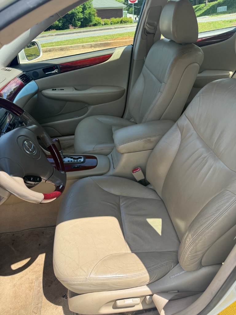 2003 Lexus ES - $4,000