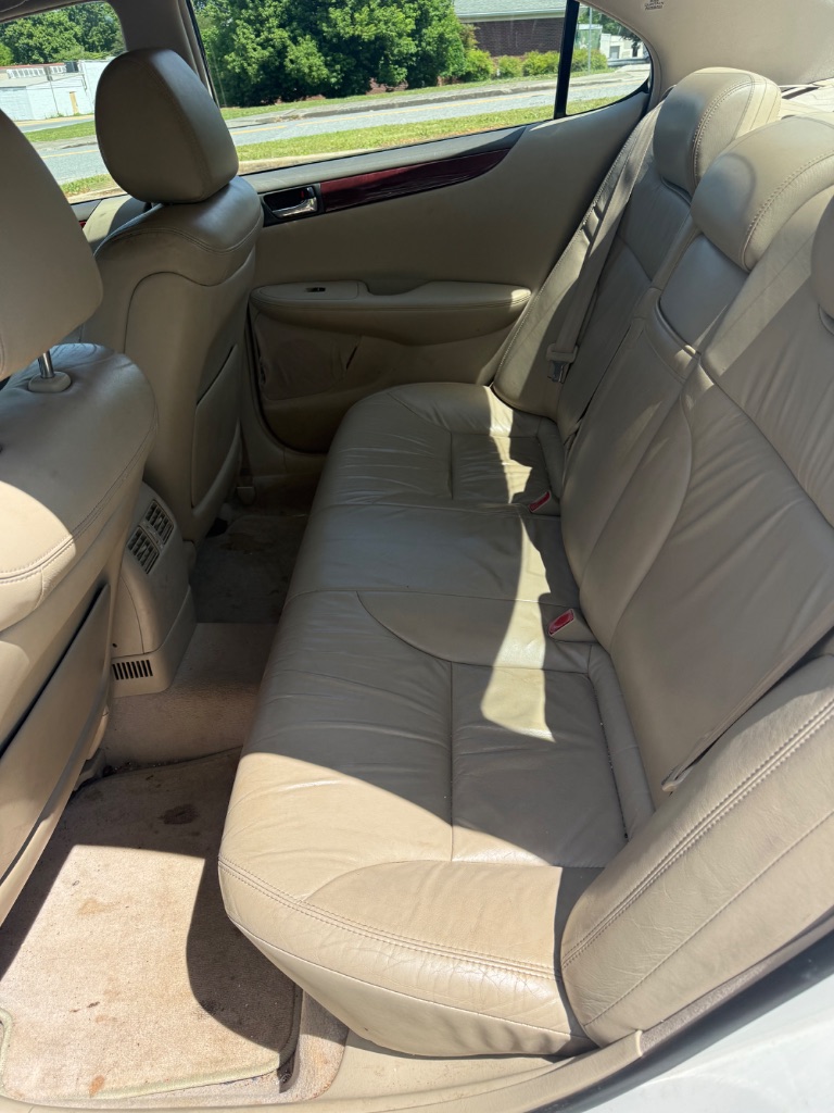 2003 Lexus ES - $4,000