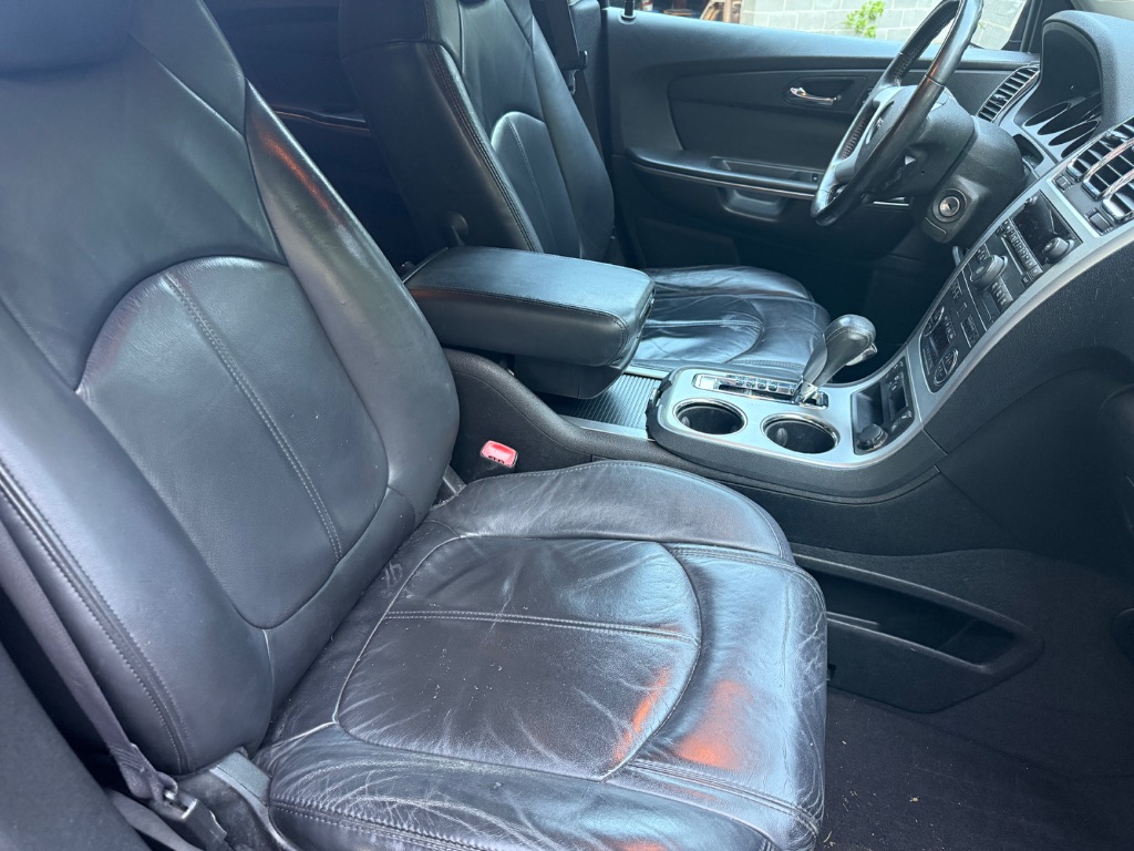 2009 GMC Acadia - $4,000