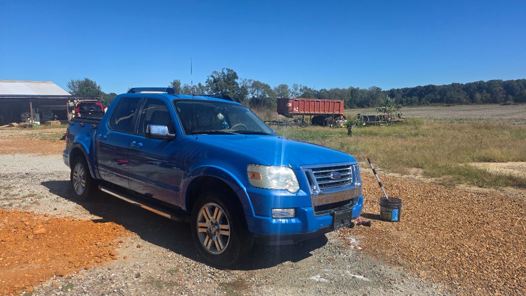 2008 Ford Explorer - $11,500