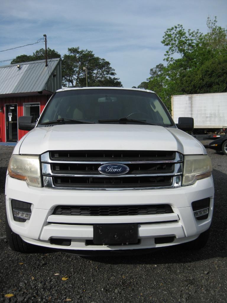 2015 Ford Expedition - $10,000