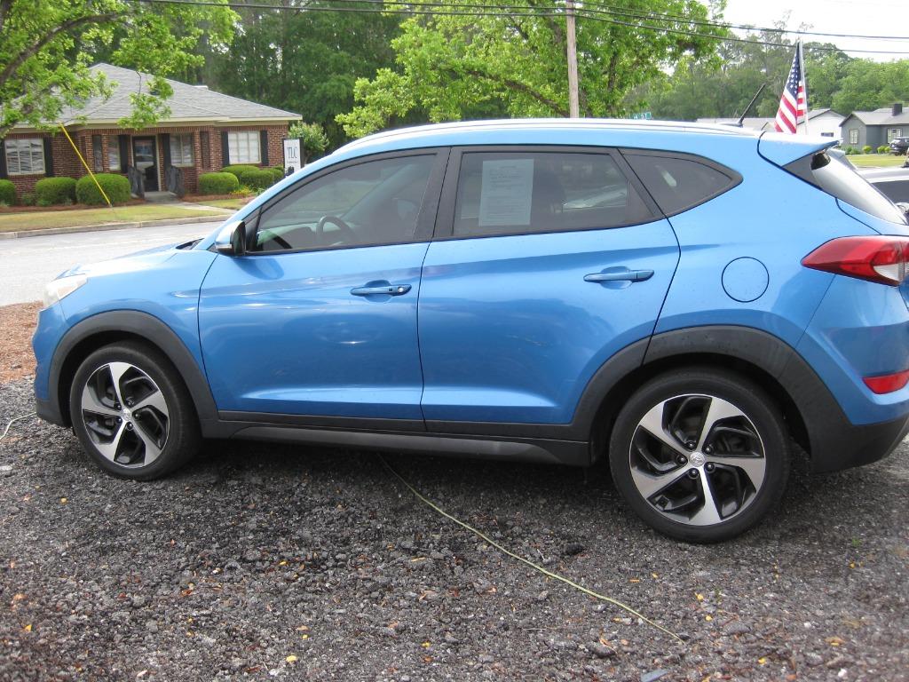 2016 Hyundai Tucson - $11,200