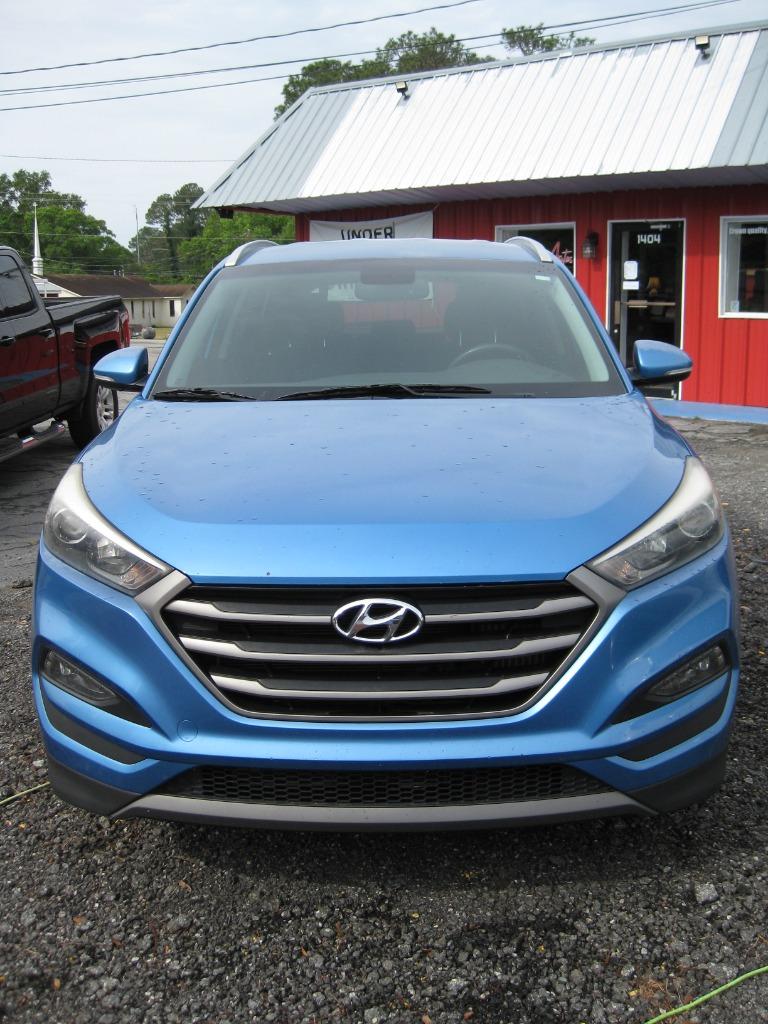 2016 Hyundai Tucson - $11,200