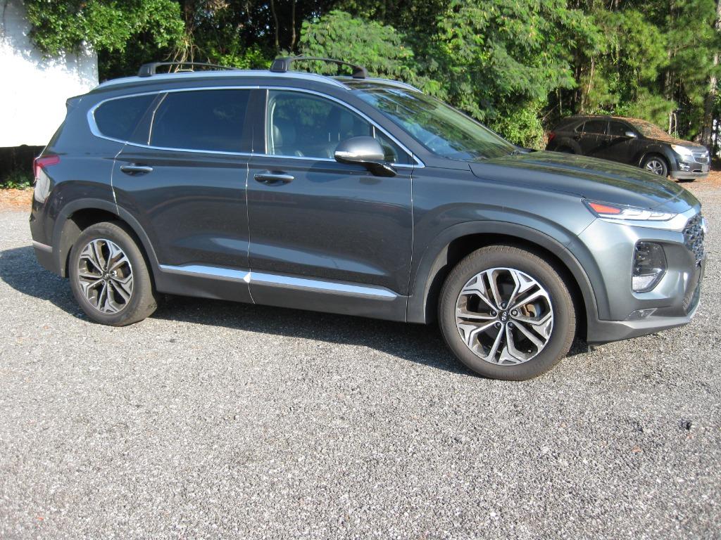 2019 Hyundai Santa Fe - $19,900