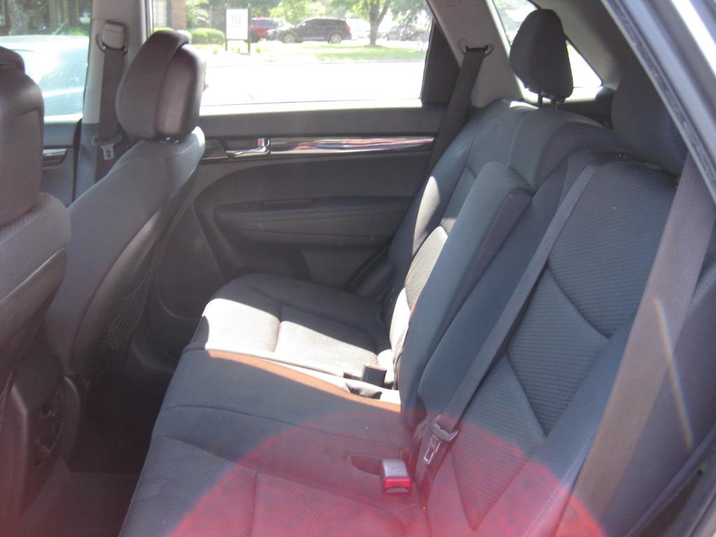2011 Kia Sorento - $4,500