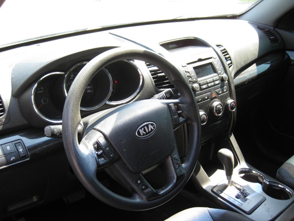 2011 Kia Sorento - $4,500