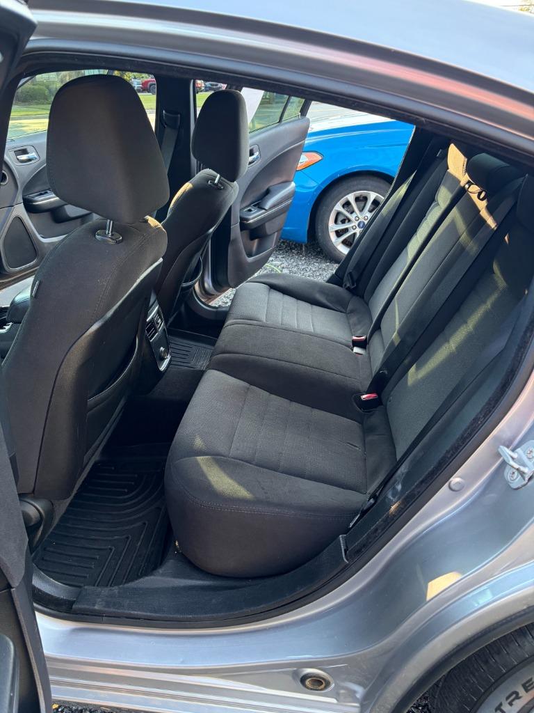 2014 Dodge Charger - $9,500