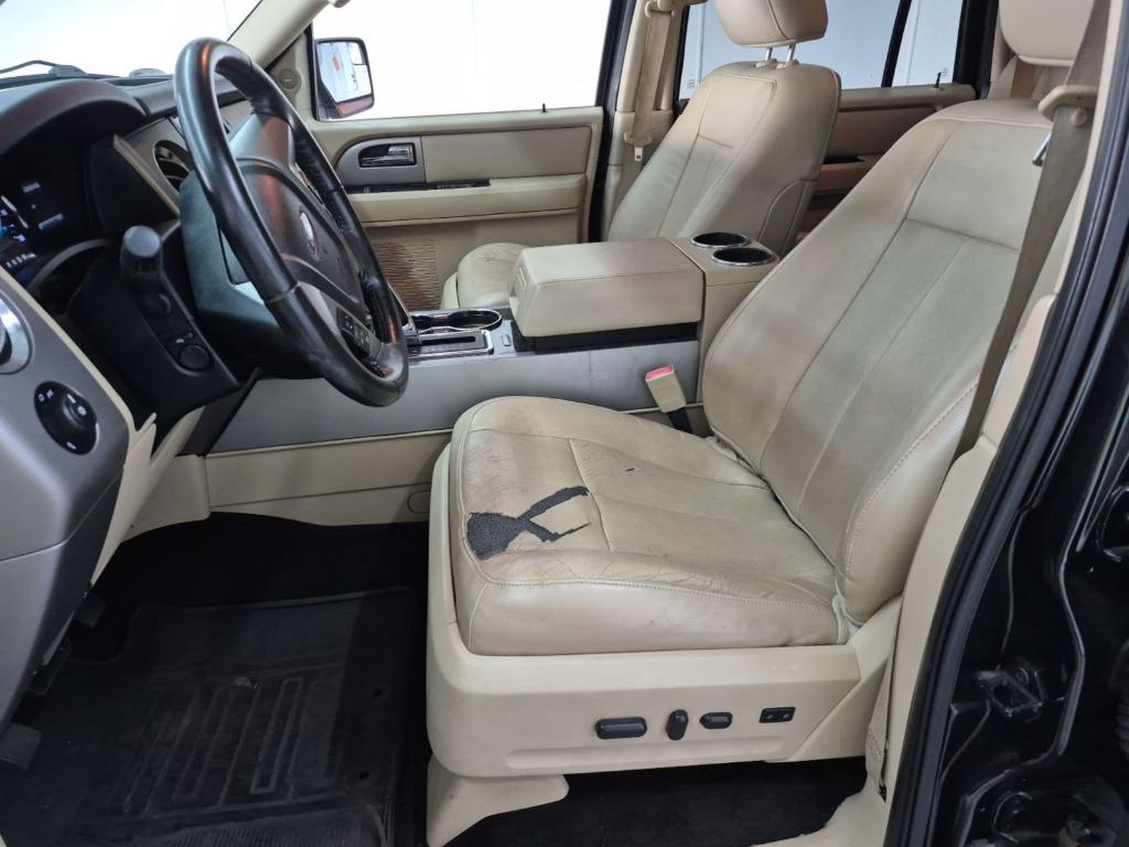 2015 Ford Expedition - $17,900