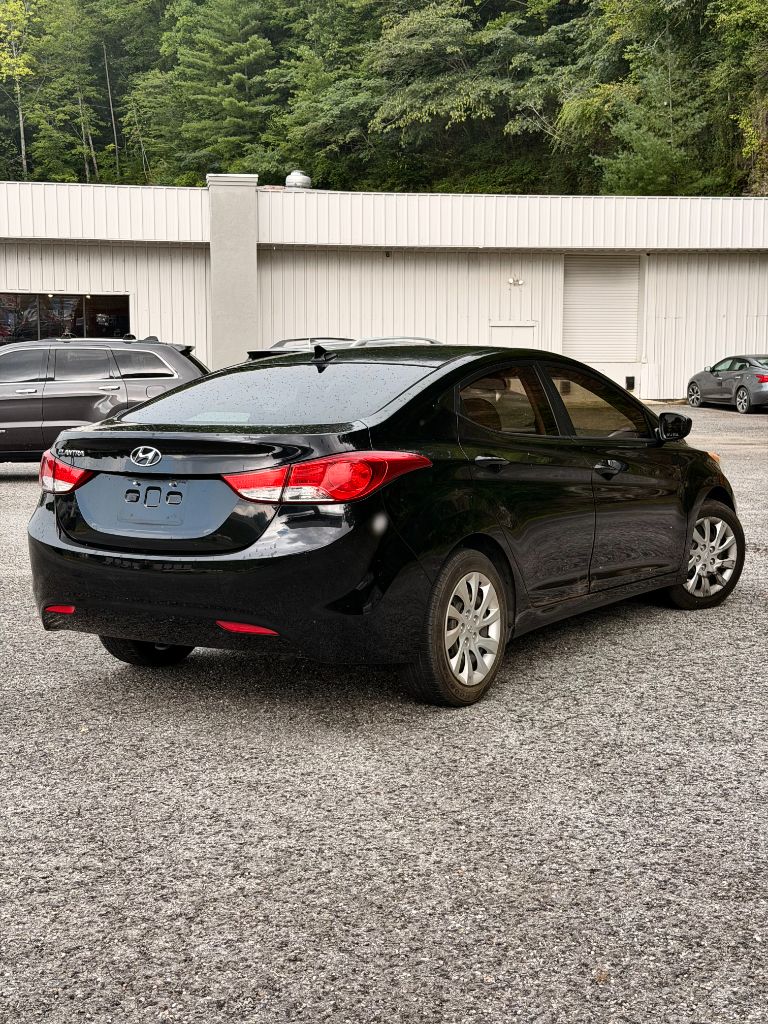 2013 Hyundai Elantra - $6,750