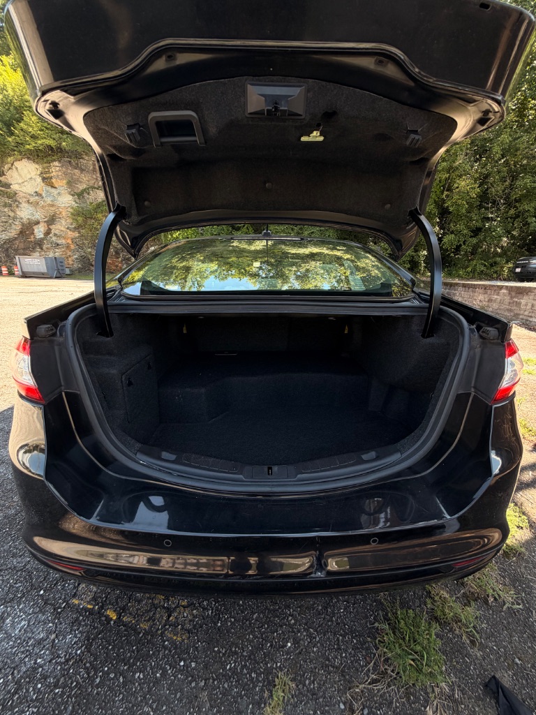 2015 Ford Fusion - $5,975