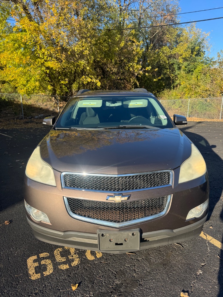 2009 Chevrolet Traverse - $3,500
