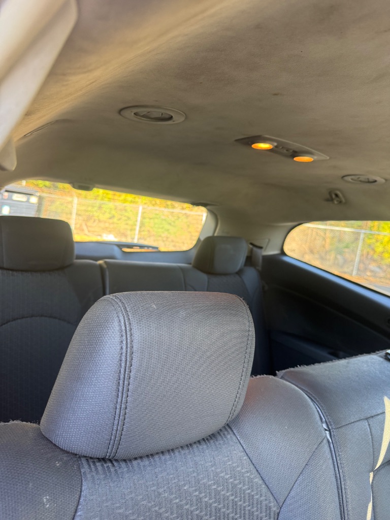 2009 Chevrolet Traverse - $3,500