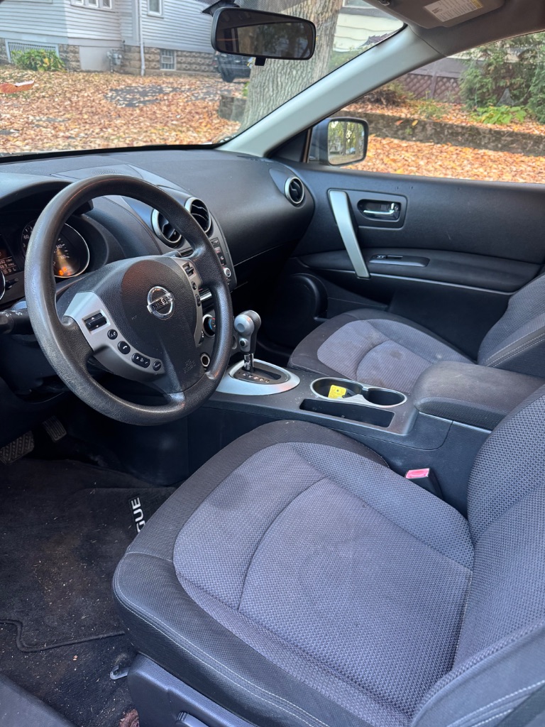 2011 Nissan Rogue - $3,000