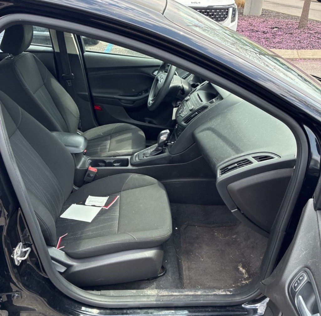 2016 Ford Focus - $3,000