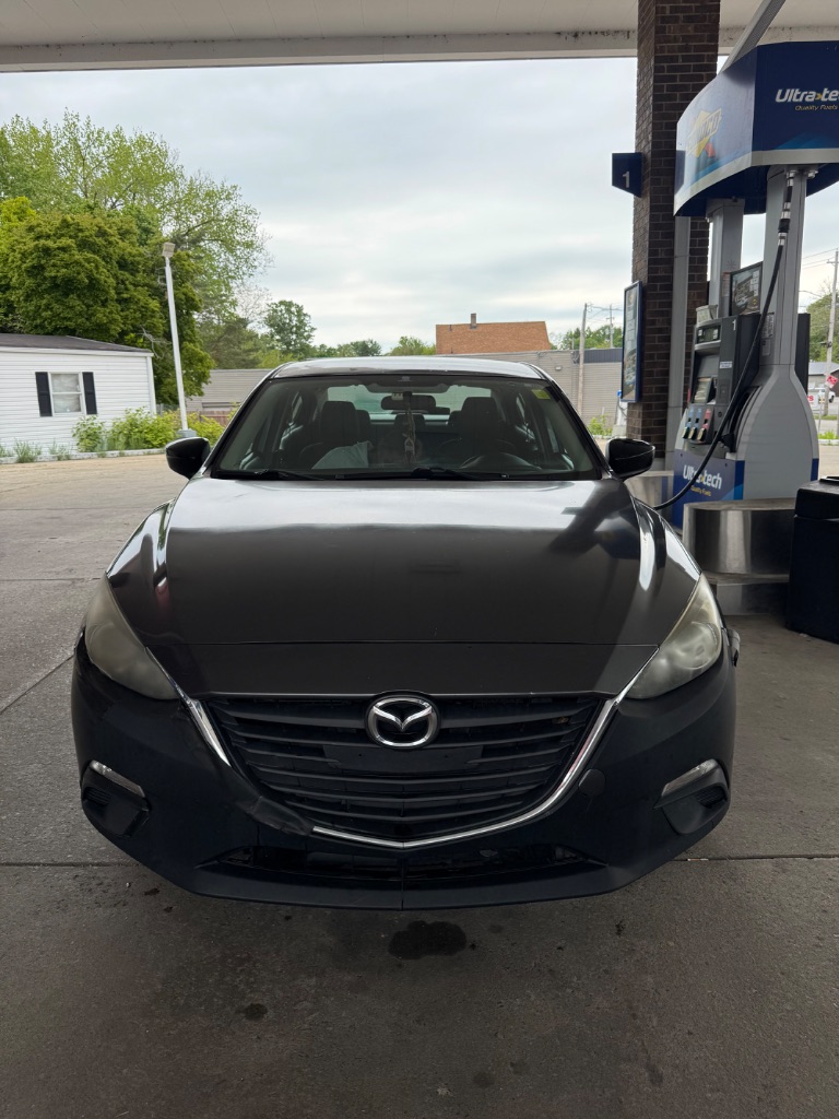 2014 MAZDA MAZDA3 - $2,800