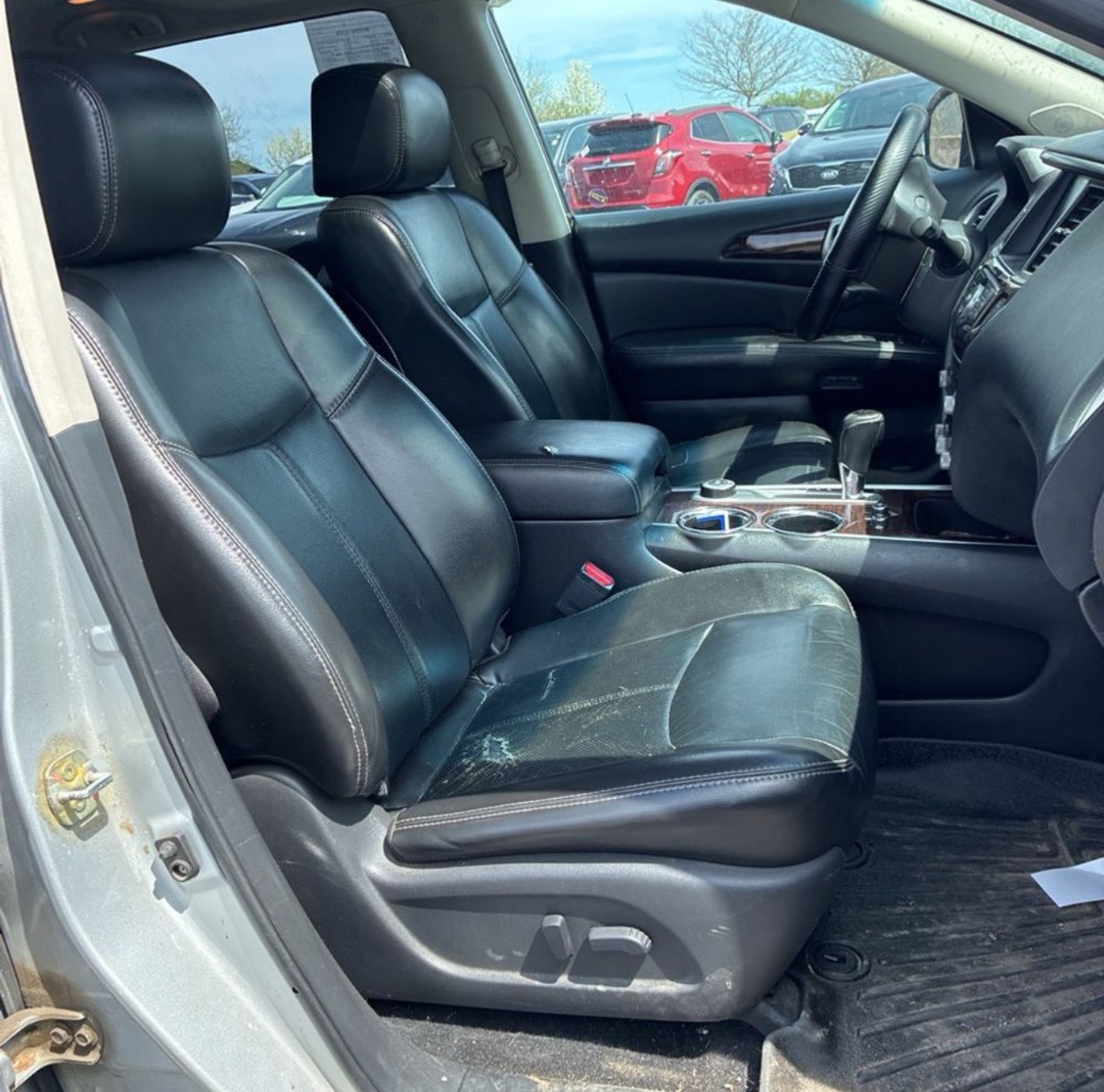 2014 Nissan Pathfinder - $3,000