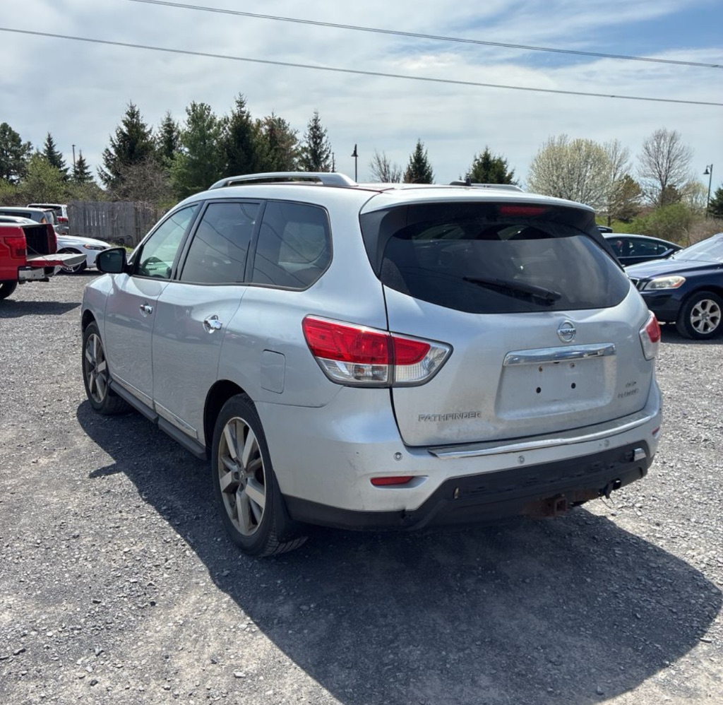 2014 Nissan Pathfinder - $3,000