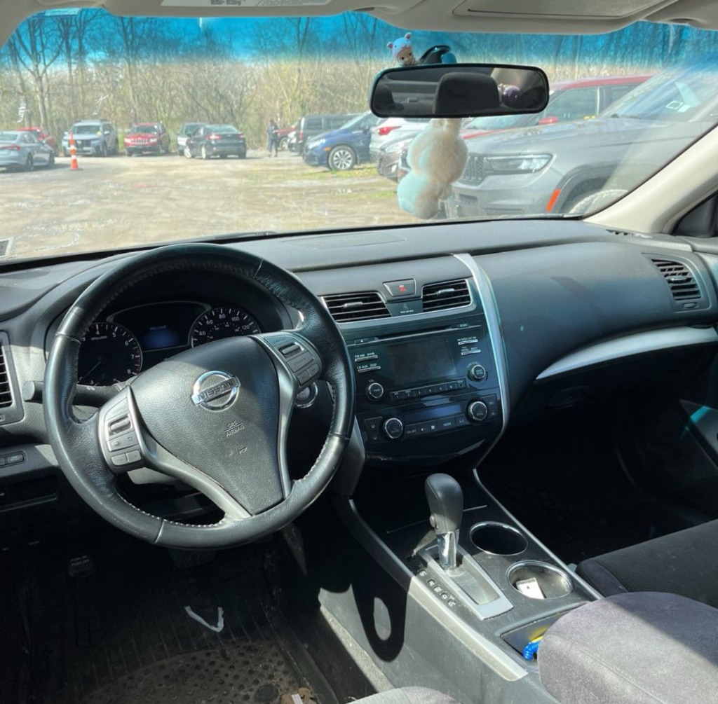 2013 Nissan Altima - $3,500