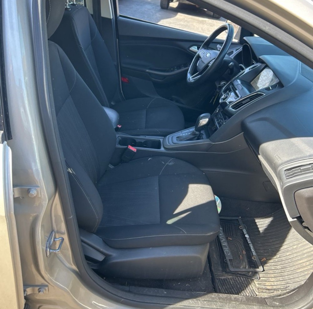 2017 Ford Focus - $3,500
