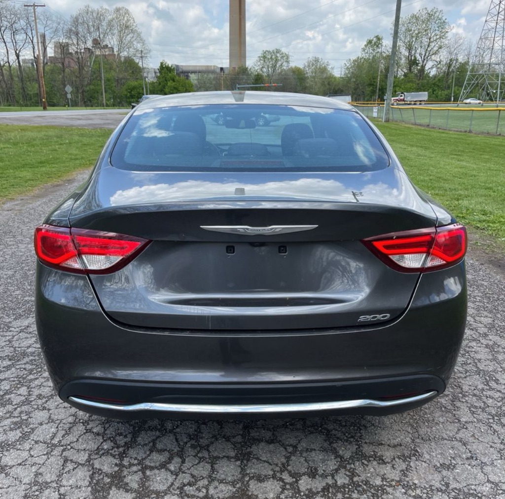 2016 Chrysler 200