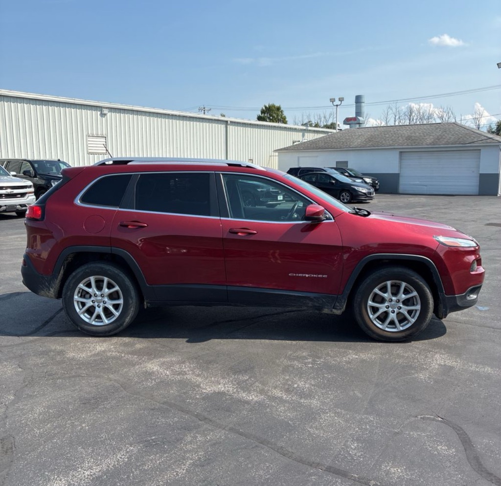2016 Jeep Cherokee - $600