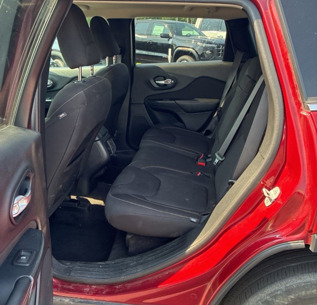 2016 Jeep Cherokee - $600