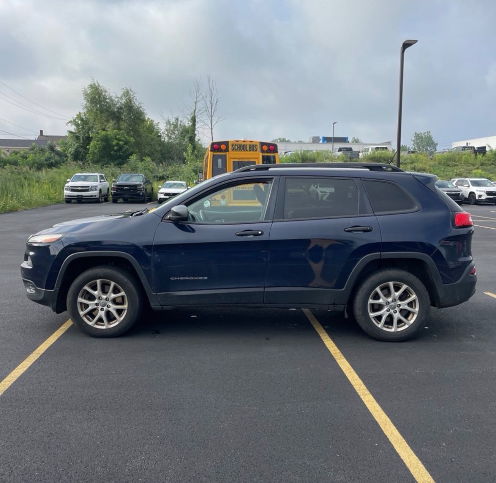 2016 Jeep Cherokee - $3,500