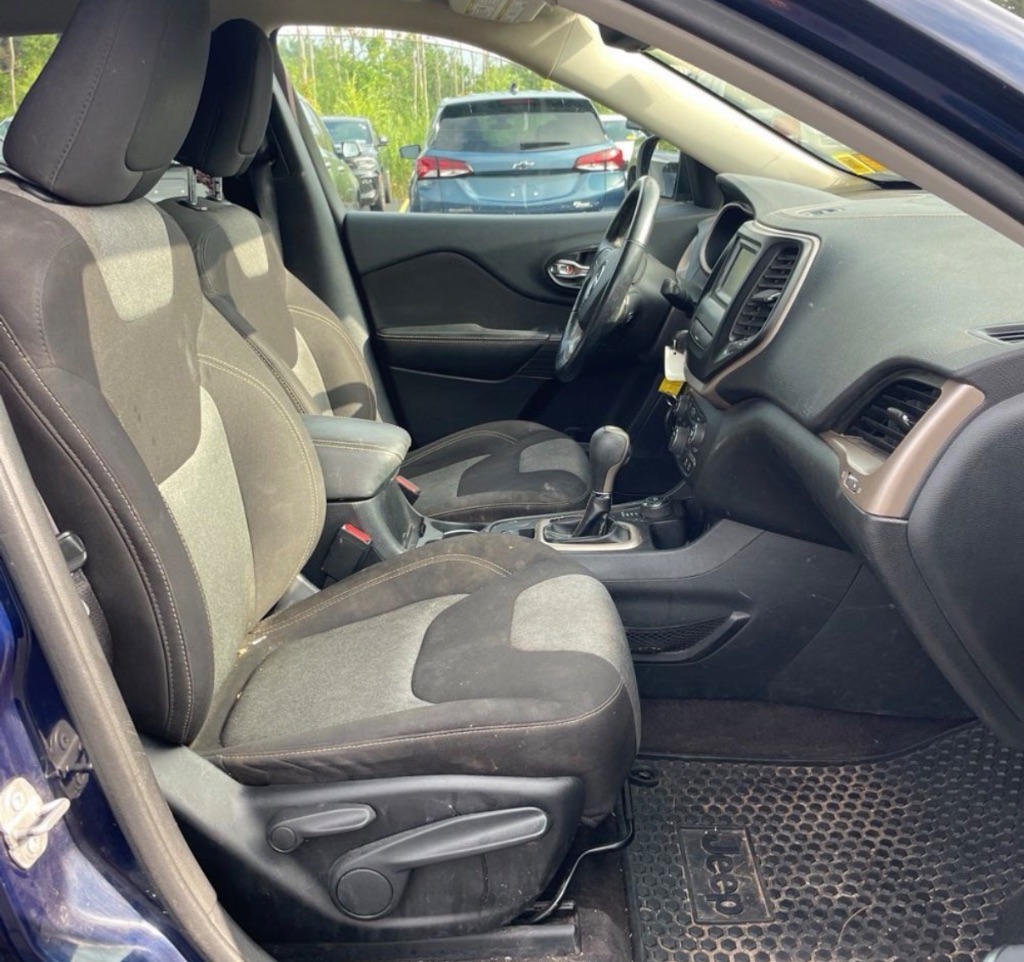 2016 Jeep Cherokee - $3,500