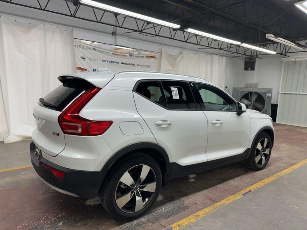 2023 Volvo XC40 - $31,500