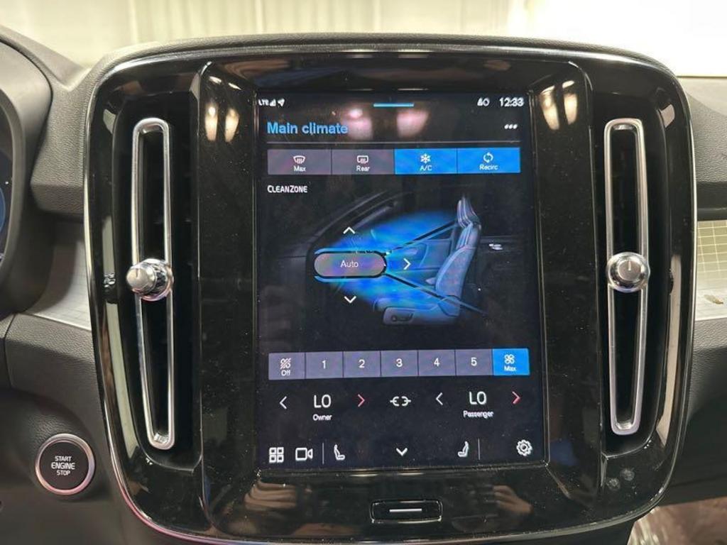 2023 Volvo XC40 - $31,500